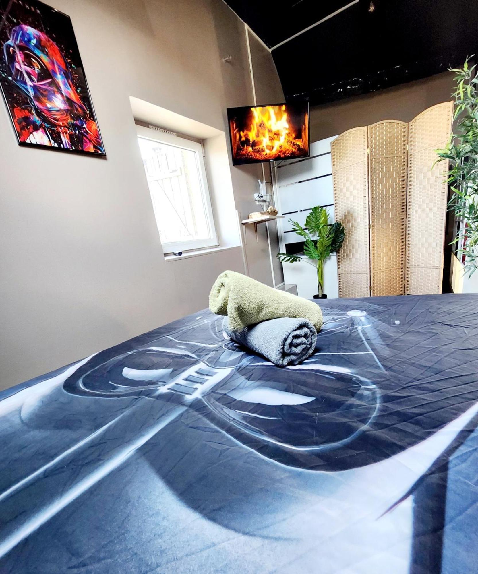 Maison Disney - 2 Suites Premium - A 10 Minutes Du Parc Disneyland Conde-Sainte-Libiaire ภายนอก รูปภาพ